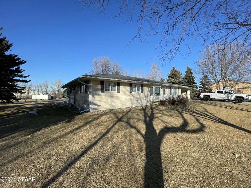 1009 8TH ST, CANDO, ND 58324, photo 1 of 53