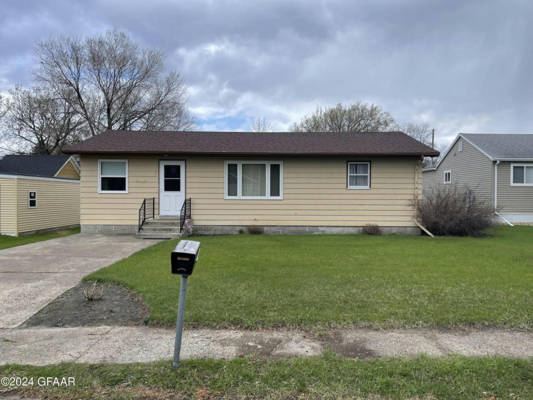 128 VETERANS AVE S, PARK RIVER, ND 58270, photo 1 of 20