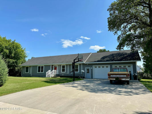 212 W MARSHALL AVE, WARREN, MN 56762 - Image 1