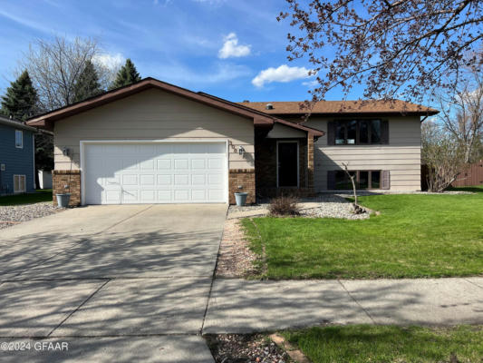 308 40TH AVE S, GRAND FORKS, ND 58201 - Image 1