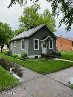 801 S 10TH ST, GRAND FORKS, ND 58201 - Image 1