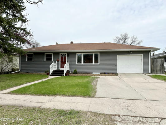 806 22ND AVE S, GRAND FORKS, ND 58201 - Image 1