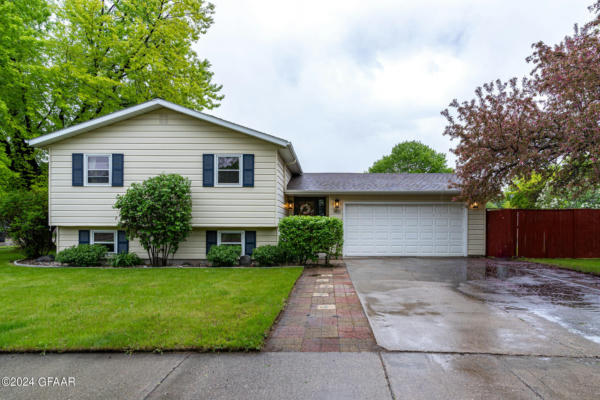 1401 RIDER RD, GRAND FORKS, ND 58201 - Image 1
